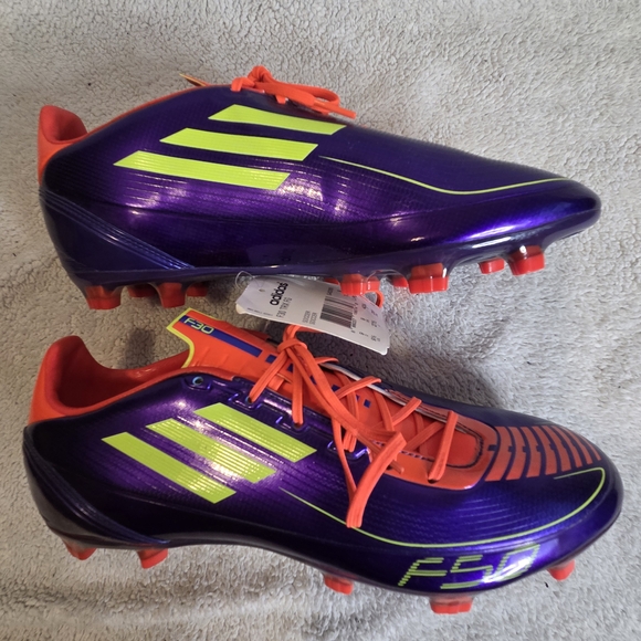 RARE!!!! Adidas - F30/F50Men's Soccer Cleats - SIZE 9.5
